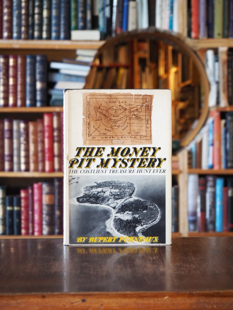 The Money Pit Mystery : The Costliest Treasure Hunt Ever. 1st US edition.