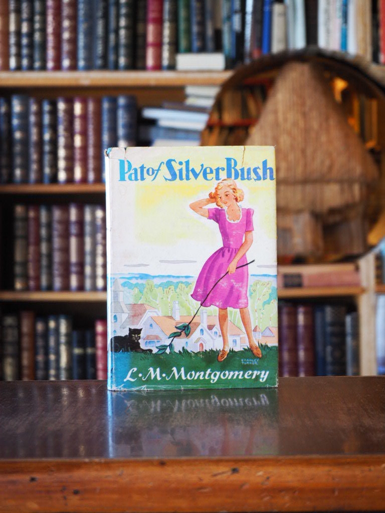 Pat of Silver Bush. Cavendish Library edition.